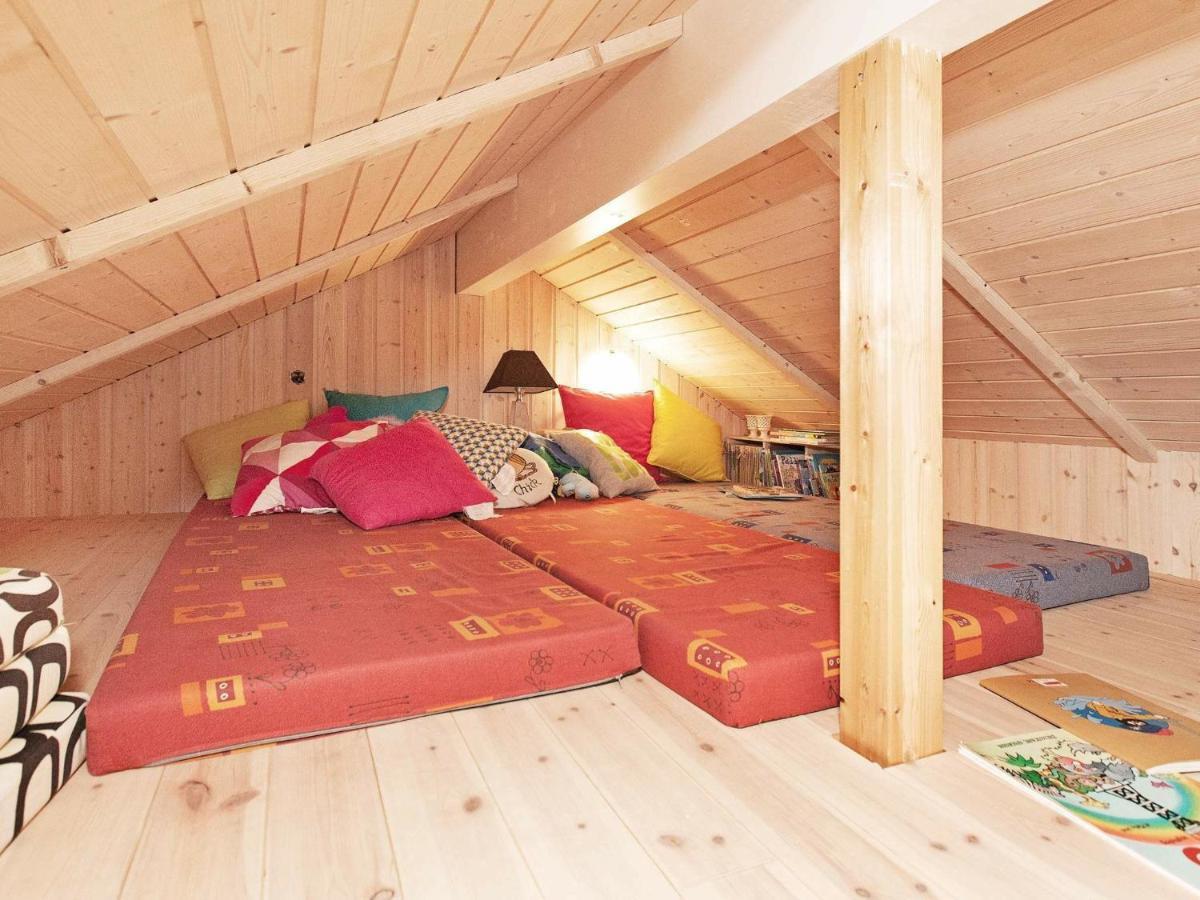 Three-Bedroom Holiday Home In Rodby 38 Kramnitse ภายนอก รูปภาพ