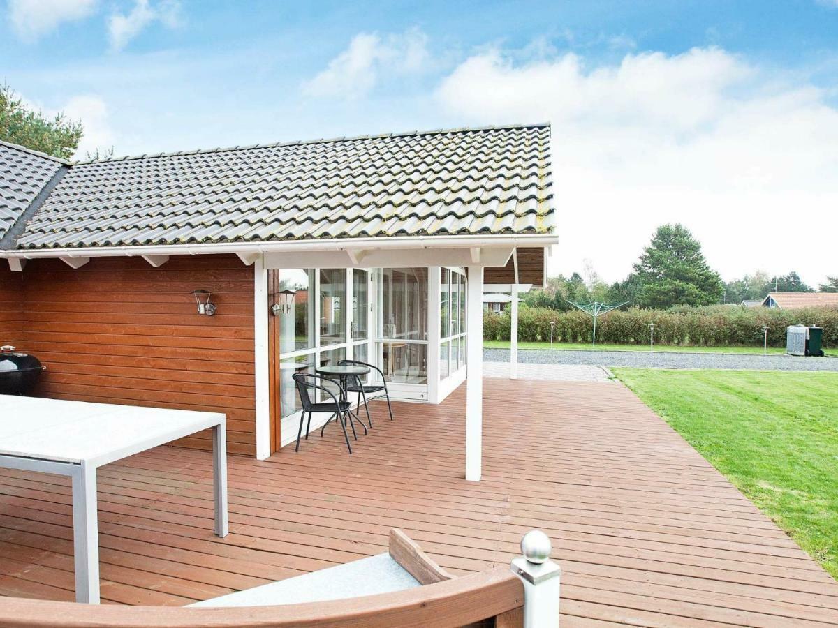 Three-Bedroom Holiday Home In Rodby 38 Kramnitse ห้อง รูปภาพ